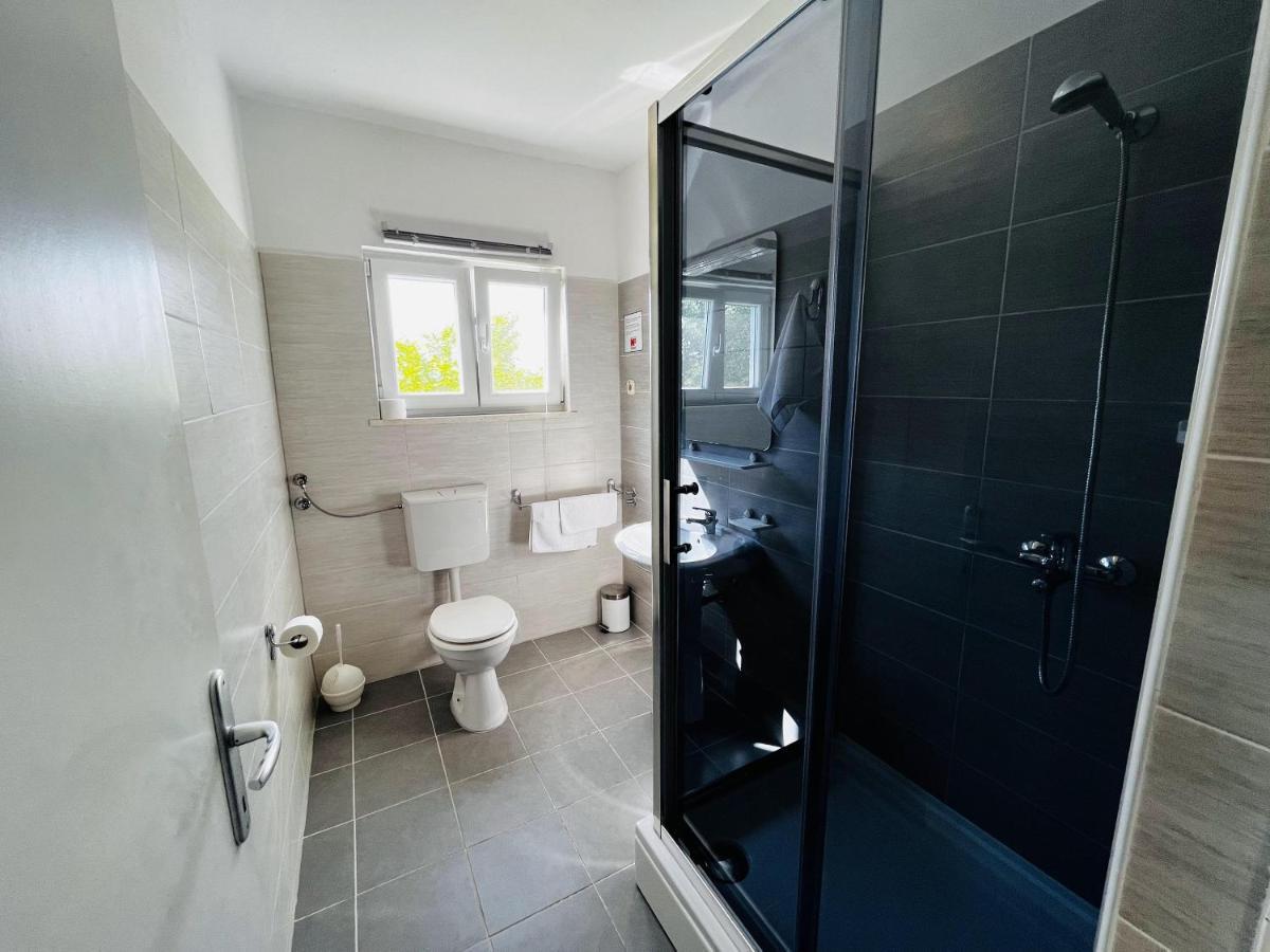 Apartmani Ivica Кърк Екстериор снимка