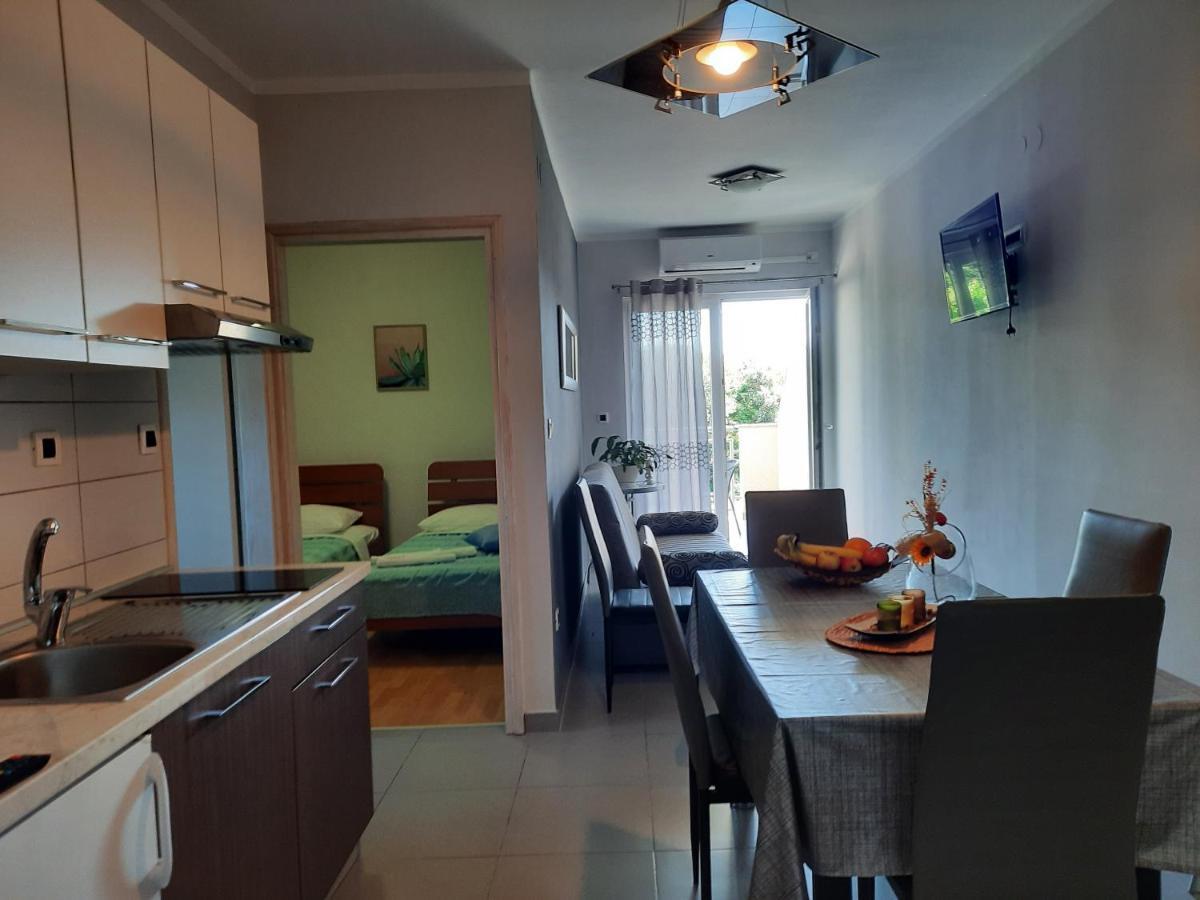 Apartmani Ivica Кърк Екстериор снимка